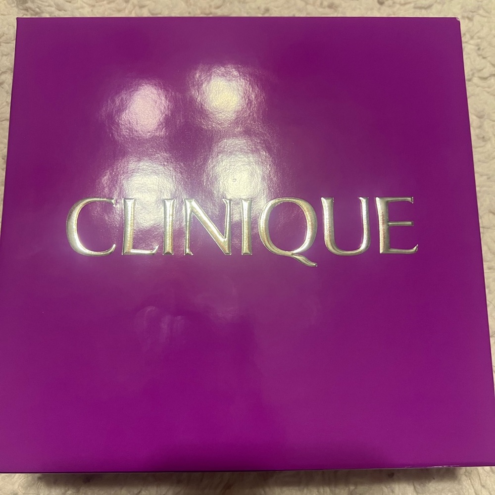 Clinique de-aging experts gift set smart custom repair serum moisturizer, serum - Picture 6 of 8